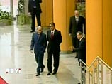 Саакашвили ждет гарантий официальной встречи с Путиным, чтобы приехать на саммит СНГ в Петербург Саакашвили ждет гарантий официальной встречи с Путиным, чтобы приехать на саммит СНГ в Петербург