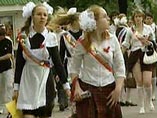Последний звонок отзвенел для миллиона российских школьников. Но отметят его не все Последний звонок отзвенел для миллиона российских школьников. Но отметят его не все