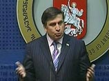 Саакашвили перед началом парада в Тбилиси объявил Грузию сильной как никогда Саакашвили перед началом парада в Тбилиси объявил Грузию сильной как никогда