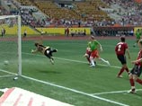 Вышедшему на замену шотландцу О`Коннору осталось подставить ногу - 1:0 Вышедшему на замену шотландцу О`Коннору осталось подставить ногу - 1:0
