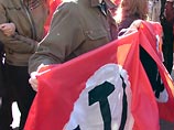 Однако на этот раз "несогласным" предложили ограничиться лишь митингом, без шествия, сообщает Однако на этот раз "несогласным" предложили ограничиться лишь митингом, без шествия, сообщает