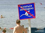 В МЧС отметили, что с установлением жаркой погоды москвичи начинают купаться в ближайших речках, озерах и прудах, не обращая внимания на вывески, запрещающие там плават