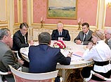 Президент Украины Ющенко проводит встречу с Морозом, Азаровым и Тимошенко Президент Украины Ющенко проводит встречу с Морозом, Азаровым и Тимошенко