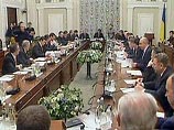 Кабмин Украины выделил более 70 млн долларов на досрочные выборы Кабмин Украины выделил более 70 млн долларов на досрочные выборы