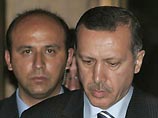 Напомним, что на прошлой неделе премьер-министр Турции Реджеп Тайип Эрдоган заявил, что парламент страны ратифицирует запрос от руководства вооруженных сил на проведение спецоперации в Ираке