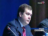В День защиты ребенка Дмитрий Медведев прошелся по детским книгам, кино и телепрограммам, констатировав их нехватку В День защиты ребенка Дмитрий Медведев прошелся по детским книгам, кино и телепрограммам, констатировав их нехватку
