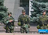 Киргизские оппозиционеры, возглавляемые Куловым, требуют референдума по вопросу о создании конфедерации с Россией Киргизские оппозиционеры, возглавляемые Куловым, требуют референдума по вопросу о создании конфедерации с Россией