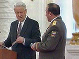 1996 году Грачев перестал быть министром обороны и указом первого президента России Бориса Ельцина был назначен главным советником генерального директора ФГУП "Рособоронэкспорт"