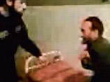 В западную прессу попали видеоматериалы пыток, которые подчиненные президенту Чечни Рамзану Кадырову военные формирования устраивают в отношении задержанных В западную прессу попали видеоматериалы пыток, которые подчиненные президенту Чечни Рамзану Кадырову военные формирования устраивают в отношении задержанных