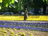 "Наши" заслали в Таллин комиссаршу в советской военной форме. Она задержана "Наши" заслали в Таллин комиссаршу в советской военной форме. Она задержана