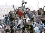 
В Ставрополе задержаны более 50 участников митинга, начавшегося после похорон убитых студентов