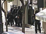 В Испании преступники ограбили банк и скрылись, заперев сотрудников в сейфе В Испании преступники ограбили банк и скрылись, заперев сотрудников в сейфе