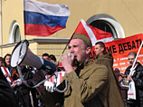 Ряд российских молодежных движений начали круглосуточную блокаду эстонского посольства в конце апреля после того, как правительство Эстонии приняло решение демонтировать памятник Воину-Освободителю