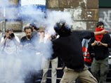 В столкновениях манифестантов с римской полицией ранены около 20 человек