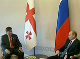 Президент Грузии Михаил Саакашвили заявил, что "Россия поэтапно снимет те ограничения, котоpые были введены ею в пpошлом году в отношении Гpузии"