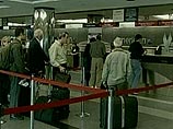 Более 180 пассажиров рейса "Аэрофлота" Нью-Йорк - Москва в течение пяти часов не могут вылететь из аэропорта имени Джона Кеннеди из-за сильной грозы
