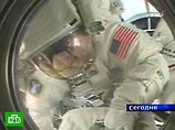 Американские астронавты Джон Оливас и Джим Райли завершили первый выход в открытый космос в рамках нынешнего полета шаттла Atlantis на МКС Американские астронавты Джон Оливас и Джим Райли завершили первый выход в открытый космос в рамках нынешнего полета шаттла Atlantis на МКС