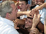 Если в начале общения часы еще были на руке президента, то спустя несколько секунд видно, что они исчезли Если в начале общения часы еще были на руке президента, то спустя несколько секунд видно, что они исчезли