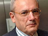 По итогам переговоров вице-президент Европейской комиссии, ответственный за транспортную политику ЕС, Жак Барро сообщил, что пока вопрос выделения Украине кредитов решён отрицательно. По итогам переговоров вице-президент Европейской комиссии, ответственный за транспортную политику ЕС, Жак Барро сообщил, что пока вопрос выделения Украине кредитов решён отрицательно.