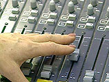 Осенью радиостанция "Русские песни" (98,8FM), входящая в Вещательную корпорацию "Проф-Медиа" (ВКПМ), прекратит свое вещание. На ее месте появится радио "Алла"
