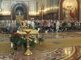 Глава католической церкви Венгрии кардинал Петер Эрде сегодня передал патриарху Московскому и всея Руси Алексию II великую христианскую святыню Венгрии - частицу мощей ее первого короля святого Стефана