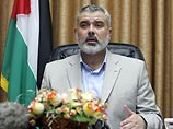 Палестинское правительство продолжит работу, несмотря на решение главы ПНА Махмуда Аббаса о его роспуске, объявил премьер-министр, один из лидеров движения "Хамас" Исмаил Хания