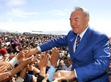 Парламент Казахстана просит Назарбаева о роспуске, чтобы получить больше полномочий после выборов