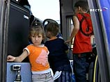 Большинство эвакуируемых составляют женщины, вышедшие замуж за палестинцев, и их дети Большинство эвакуируемых составляют женщины, вышедшие замуж за палестинцев, и их дети