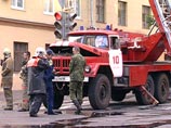 На севере Москвы загорелось здание воинской части - пострадавших нет На севере Москвы загорелось здание воинской части - пострадавших нет