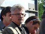 Лимонов: Миронов подкупил Анпилова, чтобы тот ушел из оппозиции в "Справедливую Россию" Лимонов: Миронов подкупил Анпилова, чтобы тот ушел из оппозиции в "Справедливую Россию"