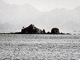 В Японии из-за нашествия ракообразных разрушается скалистый остров, расположенный недалеко от побережья города Хигаси-Хиросима на западе страны