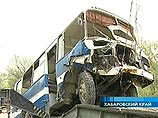 В районе поселка Красицкого пассажирский автобус, следовавший по маршруту Вяземский - Капитоновка, съехал в кювет