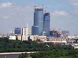 На Москва-реке возник остров из строительных отходов застройщиков делового центра "Сити"