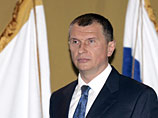 Председатель ее совета директоров влиятельнейший член президентской администрации Игорь Сечин Председатель ее совета директоров влиятельнейший член президентской администрации Игорь Сечин