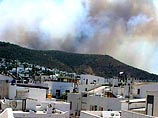 Сильный лесной пожар в Турции угрожает курорту Бодрум на побережье Эгейского моря Сильный лесной пожар в Турции угрожает курорту Бодрум на побережье Эгейского моря