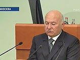 Юрий Лужков в очередной раз потребовал от федеральных властей резко сократить выделяемые городу квоты на трудовых мигрантов Юрий Лужков в очередной раз потребовал от федеральных властей резко сократить выделяемые городу квоты на трудовых мигрантов