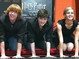 Звезды "Гарри Поттера" перед американской  премьерой фильма "наследили" на Аллее славы 