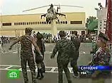 Башкирский военкомат решил привлечь призывников "пенной вечеринкой" и плясками на плацу Башкирский военкомат решил привлечь призывников "пенной вечеринкой" и плясками на плацу