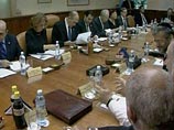 Во вторник на специальном заседании членов кабинета министров Израиля в Иерусалиме министерская комиссия утвердила решение о досрочном освобождении из тюрем 256 палестинских заключенных Во вторник на специальном заседании членов кабинета министров Израиля в Иерусалиме министерская комиссия утвердила решение о досрочном освобождении из тюрем 256 палестинских заключенных