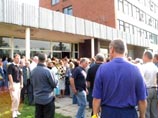 В Литве рабочие фабрики-банкрота взяли в заложницы директора В Литве рабочие фабрики-банкрота взяли в заложницы директора