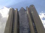 Китайцы победили "высокомерие и жадность" Apple: Тим Кук извинился Китайцы победили "высокомерие и жадность" Apple: Тим Кук извинился