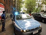 Итальянская полиция закрыла мечеть в городе Перудже, в которой, по ее словам, была устроена школа для подготовки террористов, связанных с "Аль-Каидой" Итальянская полиция закрыла мечеть в городе Перудже, в которой, по ее словам, была устроена школа для подготовки террористов, связанных с "Аль-Каидой"