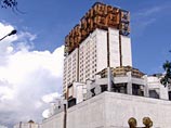 Академики РАН просят президента остановить "клерикализацию российского общества" Академики РАН просят президента остановить "клерикализацию российского общества"
