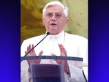 Бенедикт XVI призвал мировые державы отказаться от гонки вооружений