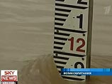 Западные районы столицы Великобритании оказались под угрозой затопления - до Лондона доходит наводнение, от которого страдает центральная Англия. Метеорологи Соединенного Королевства предупредили, что в ближайшие сутки под водой могут оказаться сотни лонд Западные районы столицы Великобритании оказались под угрозой затопления - до Лондона доходит наводнение, от которого страдает центральная Англия. Метеорологи Соединенного Королевства предупредили, что в ближайшие сутки под водой могут оказаться сотни лонд