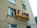В Красноярске с 13 этажа сорвалась строительная люлька: погиб рабочий В Красноярске с 13 этажа сорвалась строительная люлька: погиб рабочий