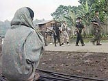 Боевики филиппинской вооруженной группировки "Новая народная армия" (ННА) взяли в заложники 60 местных жителей, отступая после столкновения с войсками и полицией на острове Лусон