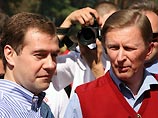 Первый вице-премьер Медведев признался, что "Наши" нужны, но "идеология - вредная вещь" Первый вице-премьер Медведев признался, что "Наши" нужны, но "идеология - вредная вещь"