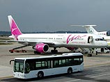 Boeing-757, вылетевший в Неаполь, вернулся в Домодедово из-за трещины в лобовом стекле Boeing-757, вылетевший в Неаполь, вернулся в Домодедово из-за трещины в лобовом стекле