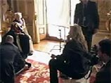 Королева Великобритании Елизавета II намерена добиться запрета на показ по центральному телевидению документальной ленты BBC "Один год с королевой"